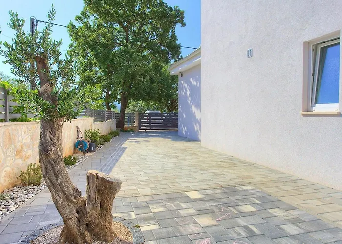 Prázdninový dům Valentino Kornić